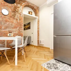 https://the-italian-design-10-minutes-to-duomo.it-lombardy.com